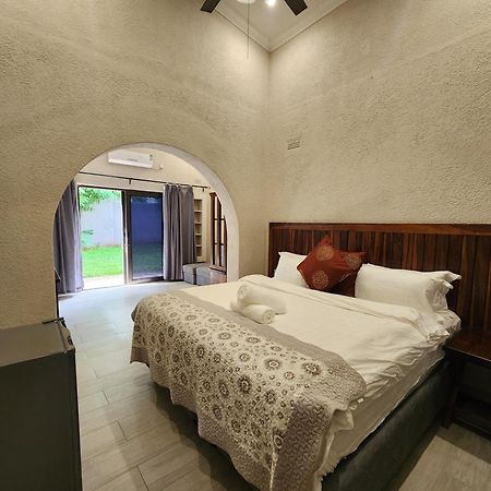 Jacaranda Lodge Водопад Виктория Экстерьер фото